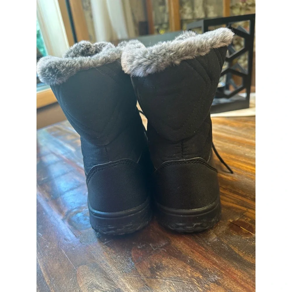 Tamarack Womens Black Quilted Snow Boot 3M Thinsulate Faux Fur SC-122121-W-BK 10